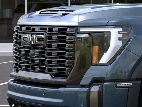 New 2026 GMC Sierra 2500 Denali Ultimate AWD/4WD image 13
