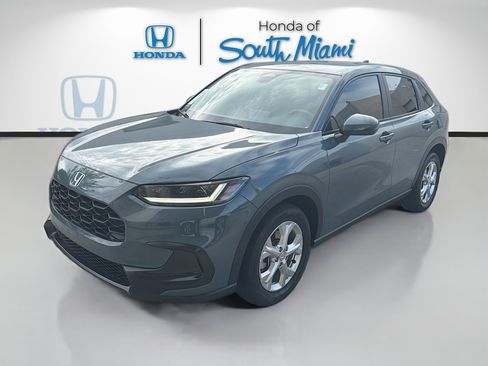 Certified 2024 Honda HR-V LX image 3