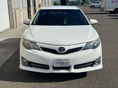 Used 2014 Toyota Camry SE FWD image 8