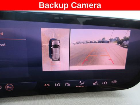 Certified 2025 Buick Enclave Preferred FWD image 17