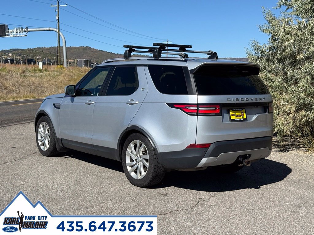 Used 2017 Land Rover Discovery HSE AWD/4WD image 3
