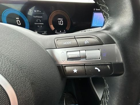 Used 2025 Hyundai Kona SEL FWD image 20