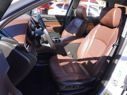 Used 2020 Buick Enclave Avenir w/ Avenir Technology Package image 15