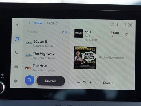 Used 2024 Toyota Prius LE image 18