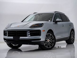 Certified 2025 Porsche Cayenne video 1