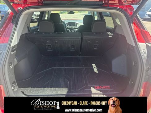Used 2023 GMC Terrain SLE w/ Driver Convenience Package AWD/4WD image 8
