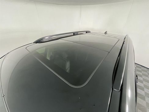 Used 2023 Honda Pilot Elite image 13