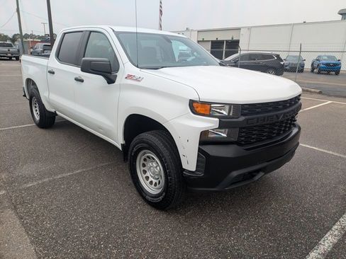 Used 2019 Chevrolet Silverado 1500 W/T w/ WT Convenience Package image 3