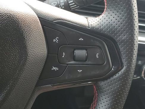 Certified 2025 Chevrolet Trax RS w/ Driver Confidence Package FWD image 22