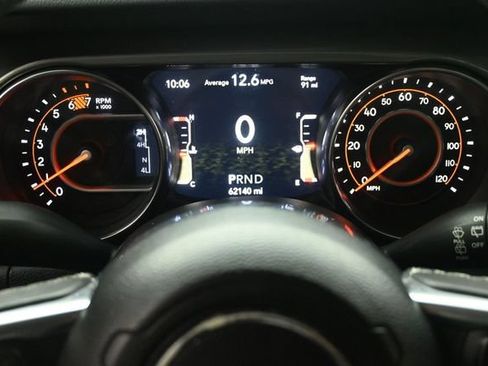 Used 2019 Jeep Wrangler Unlimited Sahara AWD/4WD image 13