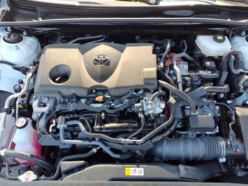Used 2025 Toyota Camry LE image 30