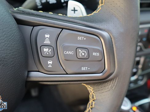 Used 2025 Jeep Wrangler Unlimited Rubicon 392 AWD/4WD image 15