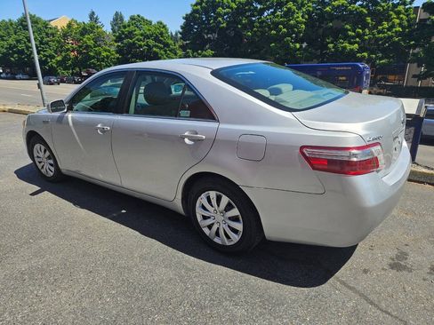 Used 2008 Toyota Camry Hybrid FWD image 3