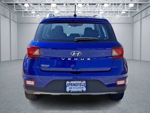 Used 2025 Hyundai Venue SEL FWD image 5