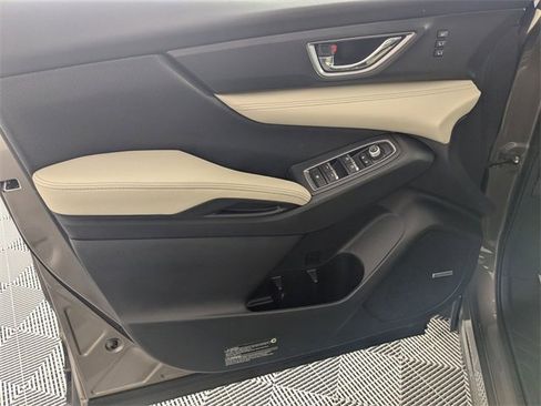 Used 2022 Subaru Ascent Limited w/ Technology Package image 10