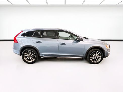 Used 2018 Volvo V60 T5 Cross Country w/ Convenience Package AWD/4WD image 24