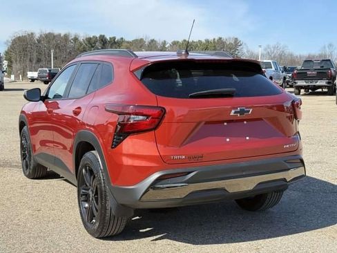 Certified 2024 Chevrolet Trax ACTIV w/ Sunroof Package image 6