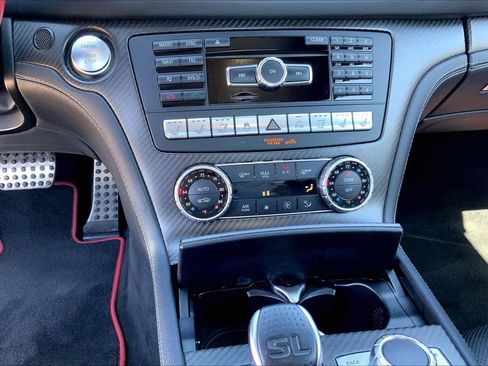 Used 2016 Mercedes-Benz SL 550 image 30
