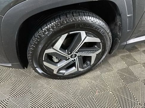 Certified 2023 Hyundai Tucson Limited AWD/4WD image 10