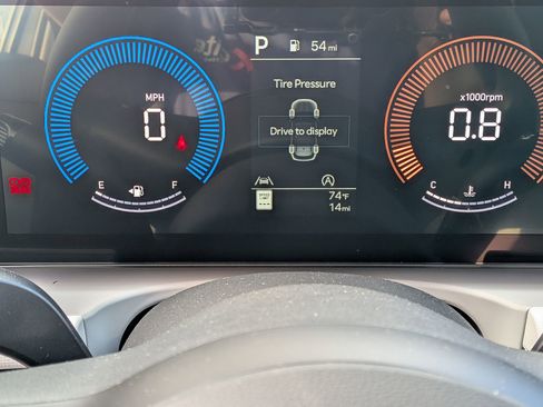 New 2025 Hyundai Tucson SEL image 9