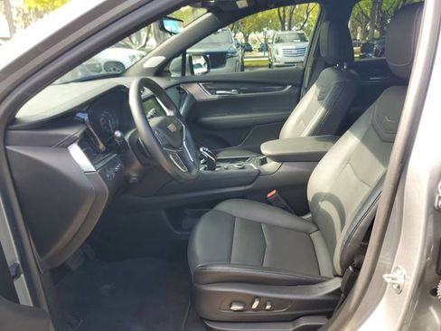 Certified 2023 Cadillac XT5 Premium Luxury w/ Technology Package FWD image 17