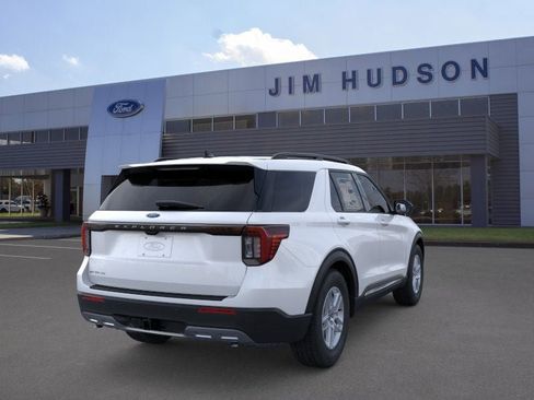 New 2025 Ford Explorer Active w/ Active Comfort Package image 8