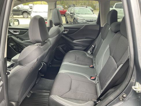 Used 2020 Subaru Forester Premium AWD/4WD image 10