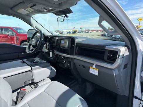 New 2026 Ford F350 XL w/ XL Chrome Package image 22