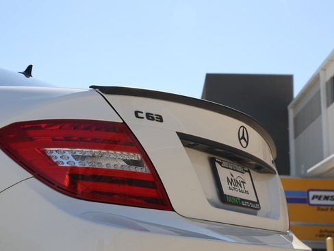 Used 2013 Mercedes-Benz C 63 AMG Sedan image 35