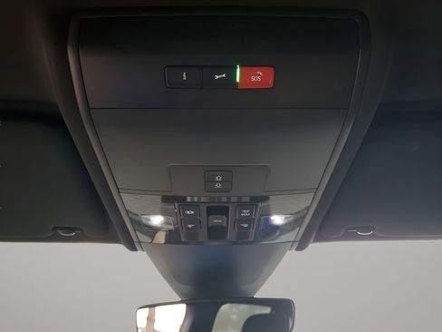 Used 2023 Volkswagen Atlas Cross Sport SEL Premium R-Line image 41