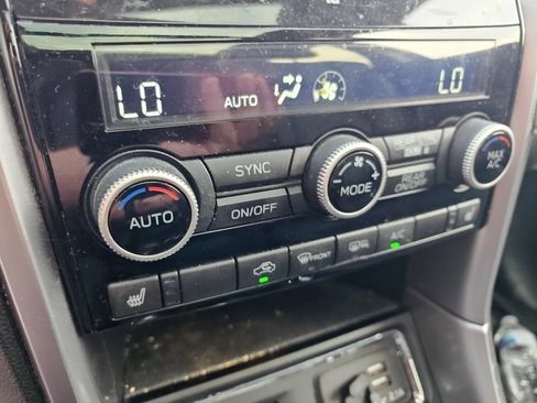 Used 2019 Subaru Ascent Limited AWD/4WD image 11