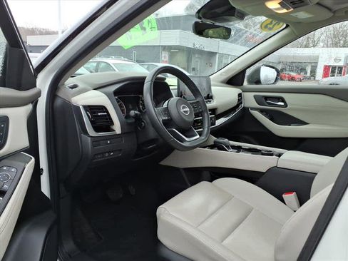 Used 2023 Nissan Rogue SL w/ SL Premium Package image 20