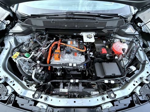 New 2026 Chevrolet Equinox EV LT image 24