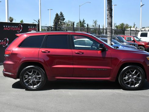 Used 2020 Jeep Grand Cherokee Limited X image 9