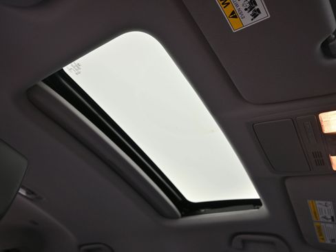 Used 2022 Honda CR-V Touring image 27