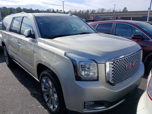 Used 2016 GMC Yukon XL Denali w/ Open Road Package image 3