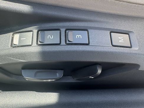 Used 2013 Volvo C70 T5 FWD image 13