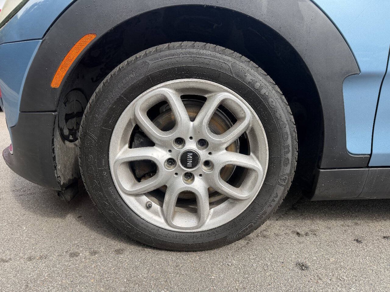 Used 2016 MINI Cooper Clubman FWD image 9