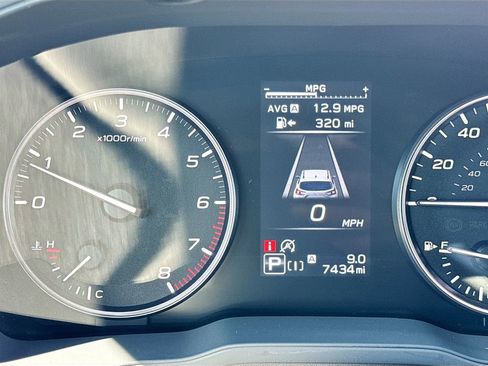 Certified 2025 Subaru Crosstrek 2.5i Limited w/ Crosstrek Mirror Package image 18