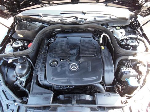 Used 2014 Mercedes-Benz E 350 4MATIC Sedan image 29