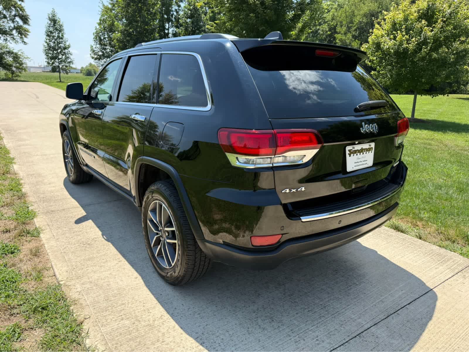 Used 2022 Jeep Grand Cherokee Limited AWD/4WD image 4