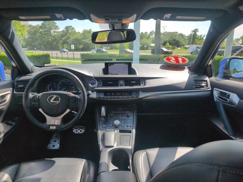 Used 2015 Lexus CT 200h w/ Navigation Package FWD image 27