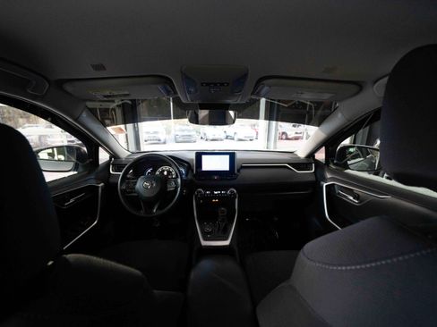 Used 2023 Toyota RAV4 XLE image 19