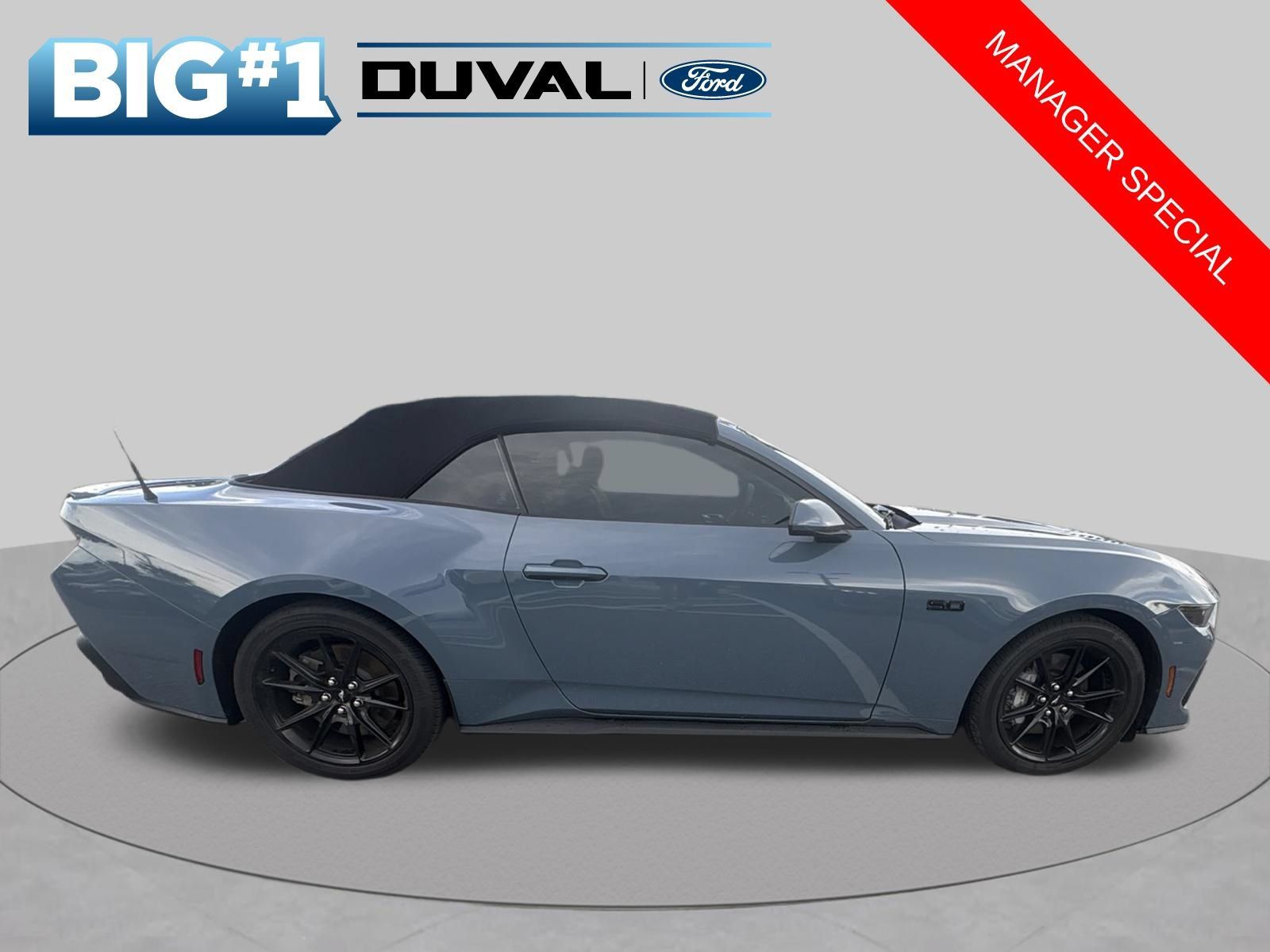 Used 2025 Ford Mustang GT Premium RWD image 3