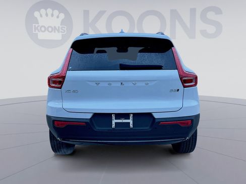 New 2026 Volvo XC40 B5 Plus w/ Protection Package Premier AWD/4WD image 5