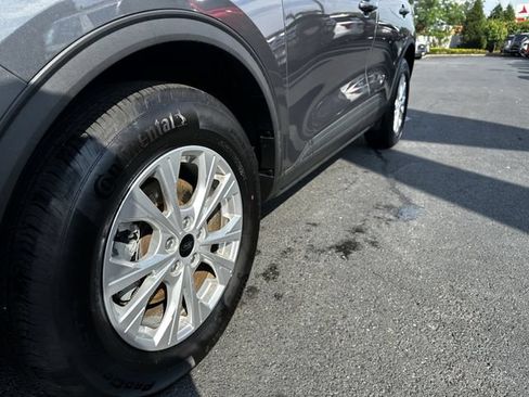Certified 2023 Ford Escape Active AWD/4WD image 12