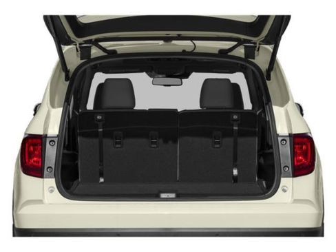 Used 2018 Honda Pilot Touring image 12