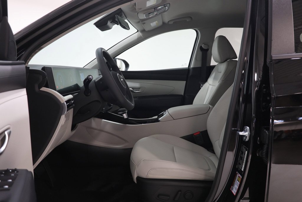 New 2026 Hyundai Tucson SEL Plus w/ Tow & Go Package AWD/4WD image 15