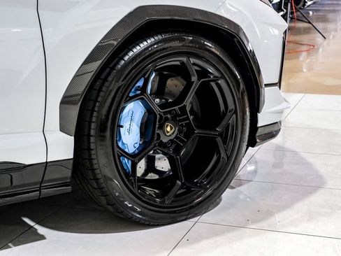 Used 2024 Lamborghini Urus Performante image 67