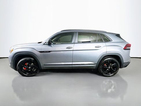 Used 2025 Volkswagen Atlas Cross Sport SEL R-Line image 4